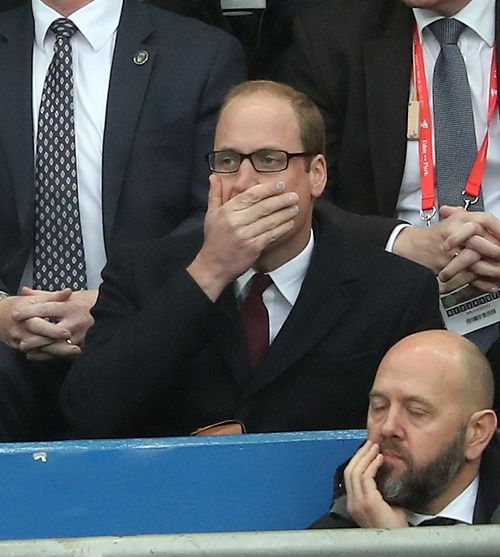 Sophie Taylor Vilmos herceg figyelmével flörtölve újraindítja a modellező karriert