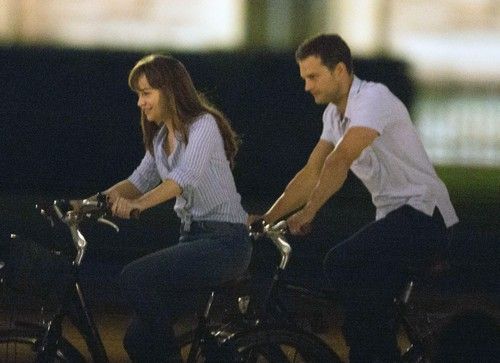Pinahiya si Jamie Dornan Ni Dakota Johnson: Dakota Hindi Pinahanga ng
