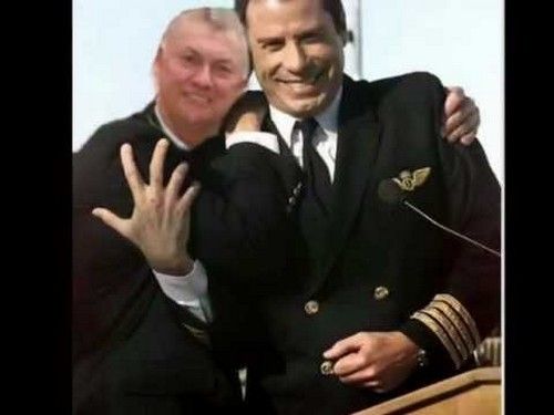 John Travolta και Doug Gotterba: Gay Love Affair Tell-All ή Fan Fiction;