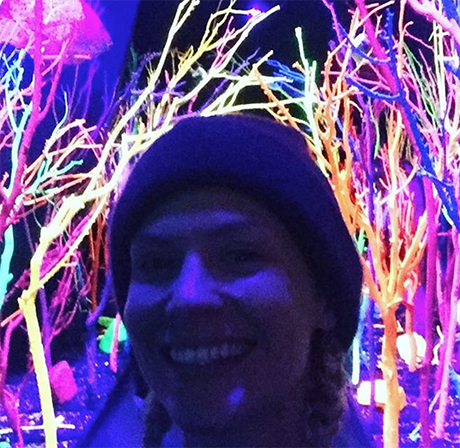 January Jones không cần đàn ông: Homewrecker Danh tiếng khiến nàng Pariah xuất hiện trong hồ bơi hẹn hò ở Hollywood?