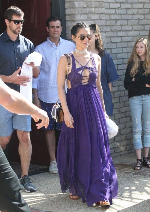 Aaron Rodgers eliminou a família, faltou ao funeral do avô: Olivia Munn To Blame, Not Jordan Rodgers