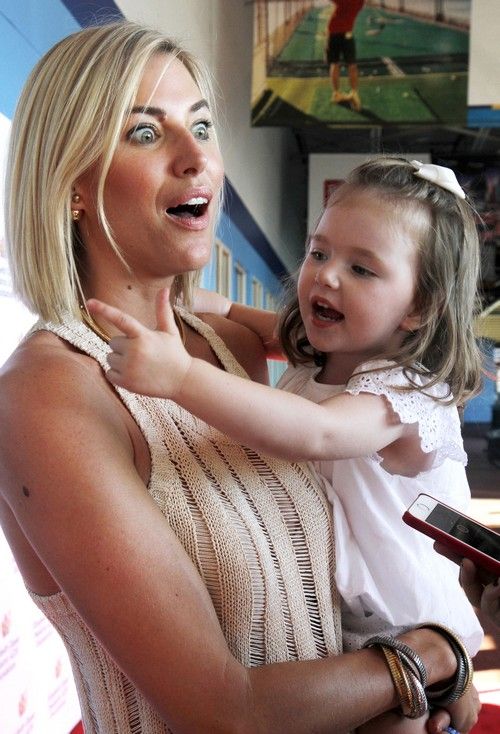 ربات البيوت الحقيقيات في نيويورك فريق التمثيل الأخبار: كريستين تايكمان أوت ، هيذر تومسون وكارول رادزيويل طردوا من روني أيضًا؟