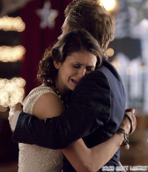 Йен Сомерхолдер изменил Нине Добрев с Малез Джоу !!