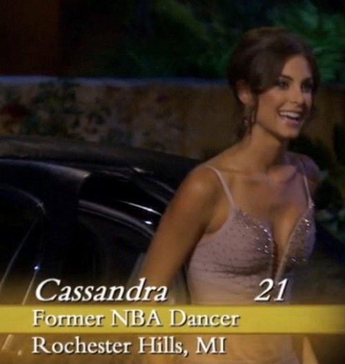 Cassandra Ferguson Lisans Yarışmacısı: Bebek Baba Detroit Pistons