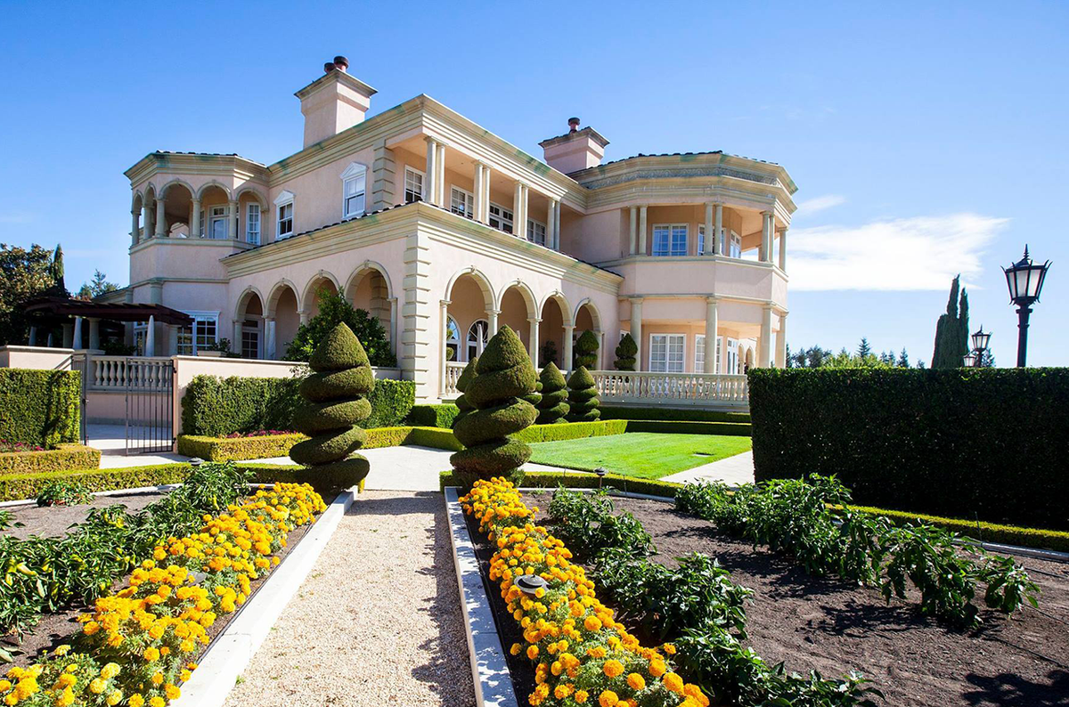 เฟอร์รารี Carano