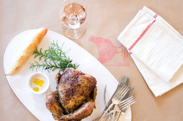 јести у Цалифорниа Белл Стреет Фарм