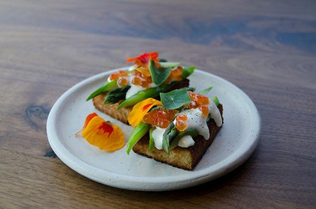 Једи у Калифорнији, Астер