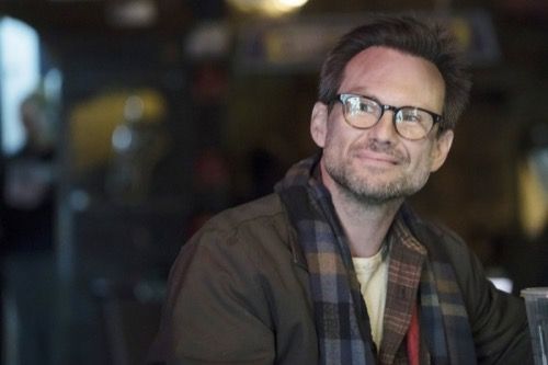 סיכום מר רובוט 8/7/15: עונה 1 פרק 3