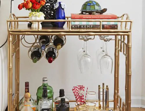 Oldalsó asztali italszekrény