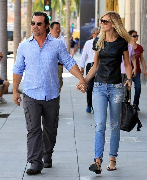 Josh Brolin és Kathryn Boyd esküvővel haladnak Barbra Streisand fenyegetései ellenére