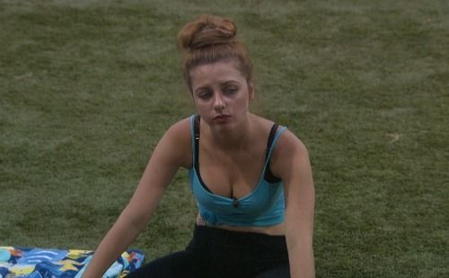 Big Brother 19 spoilers: Ο Raven Walton ανταποκρίνεται στους Haters, Claims CBS Wants Her On Celebrity Big Brother USgslider
