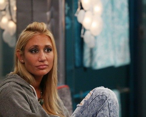 Big Brother 17 Spoiler: Nag-ayos si Vanessa Rousso Upang Manalo ng BB17 - Mga Lihim na Pinagmulan ng Mga Pag-angkin ng Laro na Rigged upang Itaguyod ang Bagong 'Poker Face' Show