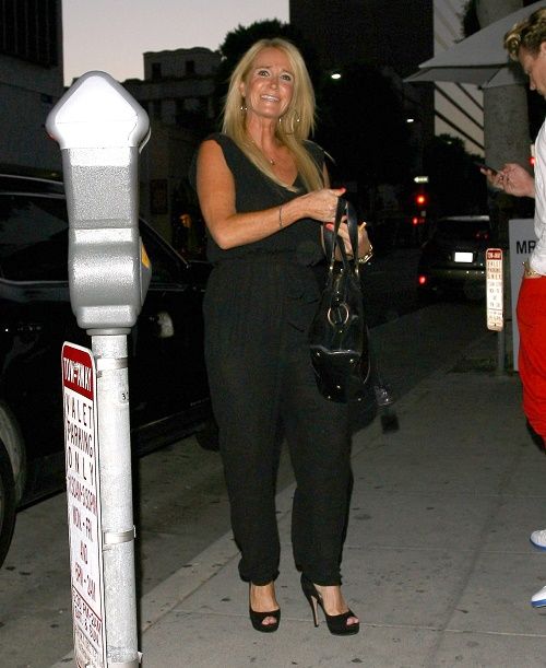 Бранди Гланвил е уволнена: Съпругът на Лиза Рина, Хари Хамлин, изневяра, изложена от Ким Ричардс на събирането на RHOBH?