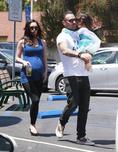 Megan Fox Membatalkan Perceraian dengan Brian Austin Green - Kehamilan Kejutan Menjimatkan Perkahwinan!