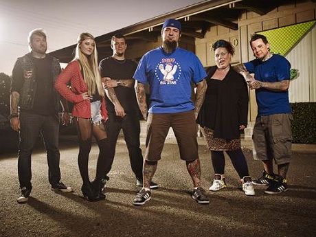 Chris 51 d’Epic Ink, Heather Maranda, Josh Bodwell, Jeff Wortham, Chris Jones i Caroline Russell discuteixen la nova sèrie de tatuatges A&E