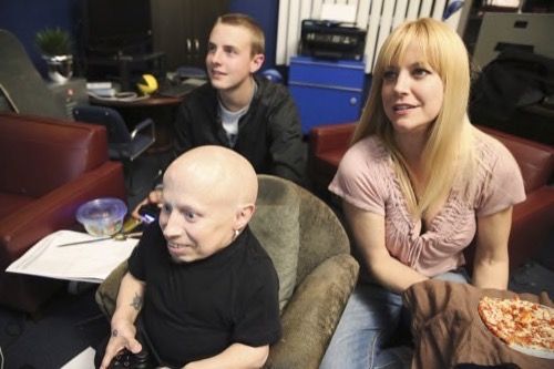 Výměna manželek celebrit 27.5.15: Sezóna 4 Epizoda 2 Verne Troyer/Hines Ward Swap Lives