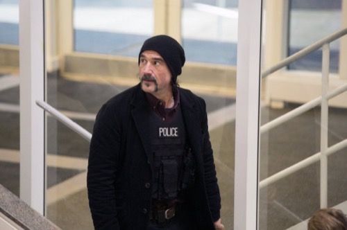 சிகாகோ PD மறுபரிசீலனை 5/13/15: சீசன் 2 அத்தியாயம் 23 வலியை தள்ளுங்கள்