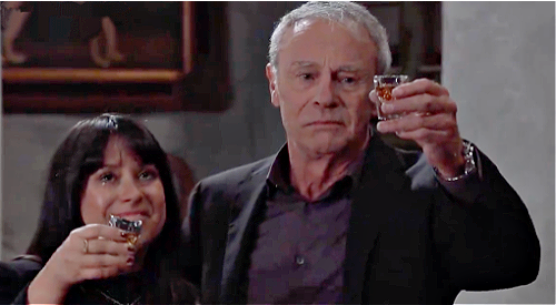 Общие спойлеры больницы: вторник, 3 августа - Кошмар Нины - Остин предупреждает Чейз - Риск Джордана