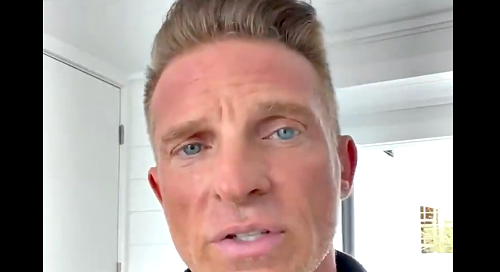 Spoilery obecné nemocnice: Steve Burton pozitivní test na COVID-19-vystaven v práci, problémy s přeplánováním