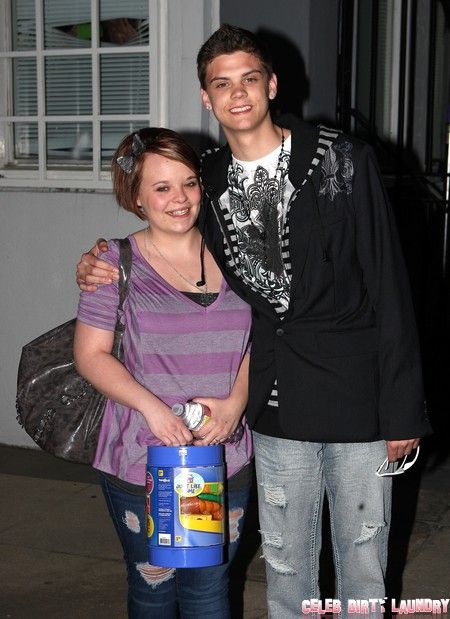 டைலர் பால்டீரா கேட்லின் லோவலை விட்டு வெளியேறினார்: டீன் அம்மா திருமண கனவுகள் பாழாயின (வீடியோ)