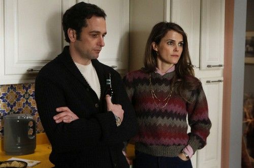 భర్త షేన్ డియర్ మరియు బాయ్ఫ్రెండ్ మాథ్యూ రైస్తో కేరి రస్సెల్ యొక్క హవాయి వెకేషన్ - అమెరికన్ల త్రీసమ్?