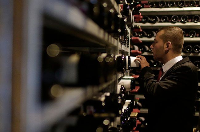 Ποιοι είναι οι «σούπερ σομελιέ»;...