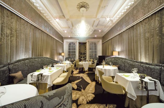 21212, Edynburg r nTyp: współczesny francuski r nIstnieje morze statystyk pokazujących, jak daleko Edynburg osiąga więcej niż jego waga w porównaniu z kilkoma bardziej zaludnionymi miastami w ...