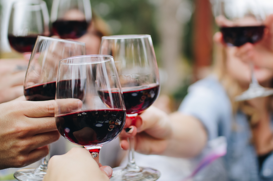 Najboljših 10 rdečih vin Sancerre, ki jih lahko poskusite...