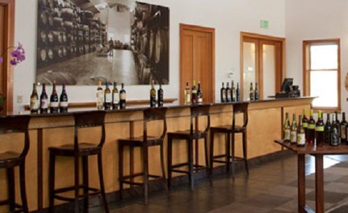 La famille Michael Mondavi vend la cave Carneros...