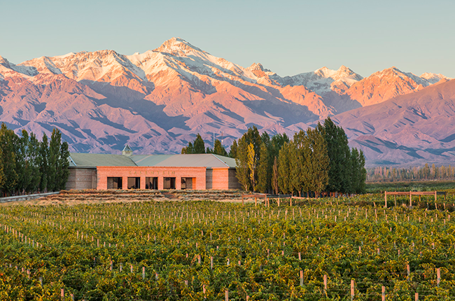 సాలెంటైన్, యుకో లోయ యొక్క గుండె మరియు ఆత్మ...