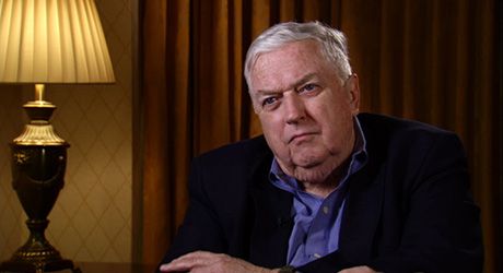 Ang beteranong kolumnista ng alak sa New York Times na si Frank Prial ay namatay...