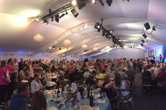 Naples Winter Wine Festival 2016, auction ng alak