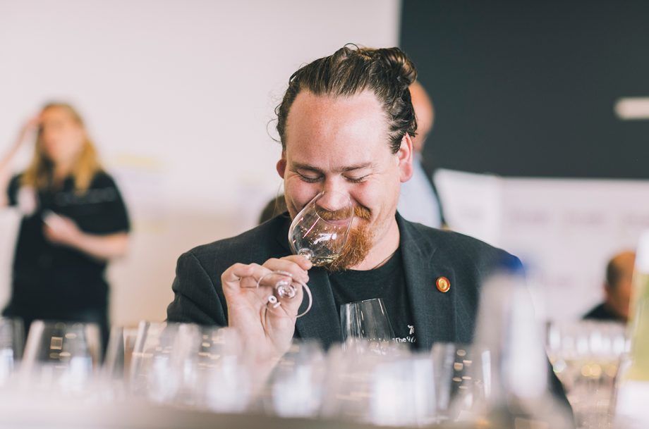 Profil de juge DWWA: Christopher Bates MS...