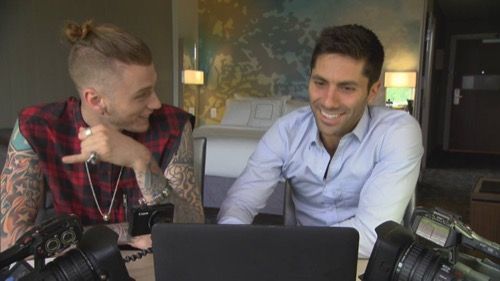 Catfish Bản tóm tắt chương trình truyền hình 19/8/15: Phần 4, Tập 17 Hundra & Emily