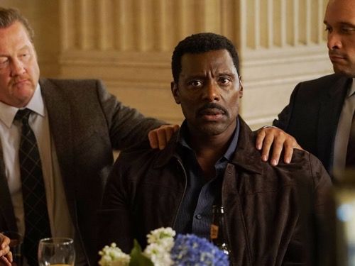 শিকাগো ফায়ার রিক্যাপ 12/1/15: সিজন 4 পর্ব 8 যখন কচ্ছপ উড়ে যায়