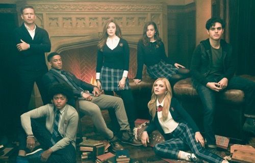 लेगेसीज़ प्रीमियर रीकैप 01/21/21: सीज़न 3 एपिसोड 1 हम योग्य नहीं हैं