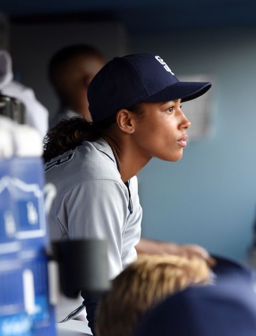 பிட்ச் பிரீமியர் ரீகாப் 9/22/16: சீசன் 1 எபிசோட் 1 பைலட்