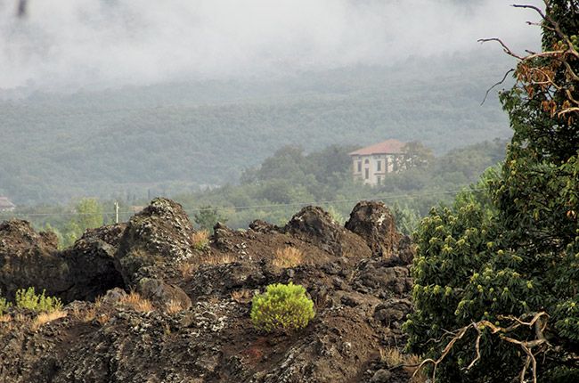 علاقائی پروفائل: اٹنا ، سسلی...