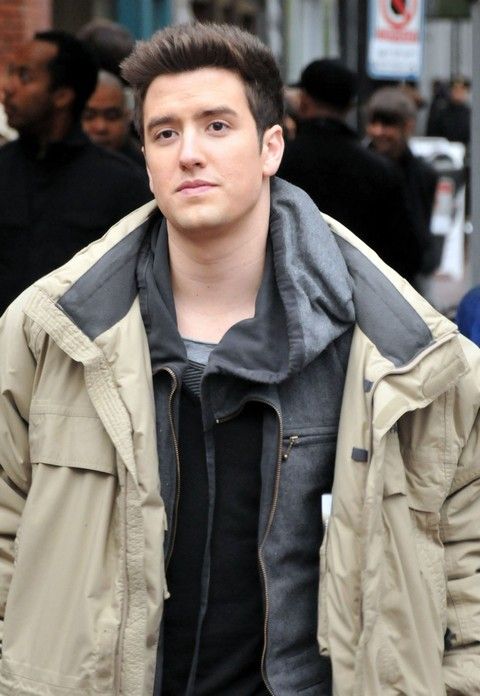 Taylor Swift pita Logana Hendersona na Facebooku?