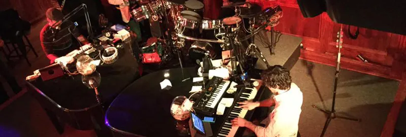 Историја пиано бара Дуелинг