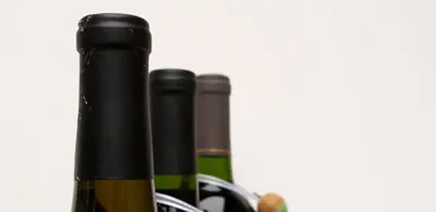 آپ کے کرسمس کو روشن کرنے کے ل 10 10 دلکش مشروبات کے لوازمات